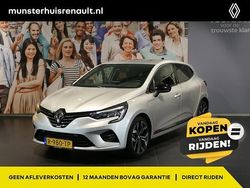 Grijs Gebruikt 2022 Renault Clio V Techno Hatchback | € 16.895 (Iets duurder)