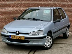 Grijs Gebruikt 2003 Peugeot 106 Hatchback | € 1.950