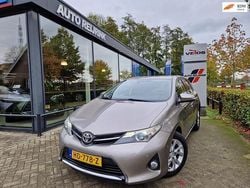 Bruin Gebruikt 2012 Toyota Auris Hatchback | € 8.950 (Duur)