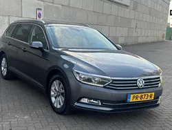 Grijs Gebruikt 2017 VW Passat Comfortline Stationwagen | € 17.950 (Eerlijke prijs)