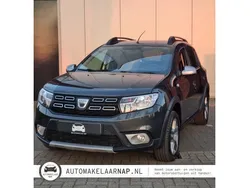 Grijs Gebruikt 2018 Dacia Sandero Lauréate Hatchback | € 10.895 (Eerlijke prijs)