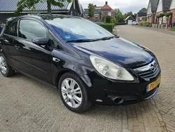 Zwart Gebruikt 2007 Opel Corsa Essentia Hatchback | € 699 (Goede deal)