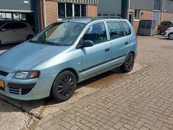 Grijs Gebruikt 2003 Mitsubishi Space Star MPV | € 999 (Goede deal)