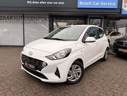 Wit Gebruikt 2022 Hyundai i10 Comfort Hatchback | € 17.950 (Eerlijke prijs)