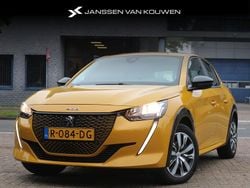 Geel Gebruikt 2022 Peugeot e-208 Active Hatchback | € 16.395 (Goede deal)