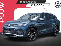 Blauw, metallic lak Nieuw 2025 VW Tiguan R-line Edition SUV | € 59.750 (Duur)