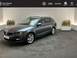 Grijs Gebruikt 2020 Skoda Octavia Business Line Stationwagen | € 19.900 (Goede deal)