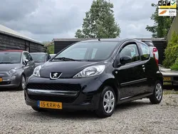 Zwart Gebruikt 2010 Peugeot 107 Hatchback | € 3.249 (Eerlijke prijs)
