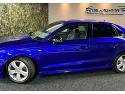 Blauw Gebruikt 2016 Audi A3 Sport Sedan | € 21.449 (Duur)