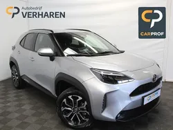 Grijs Gebruikt 2025 Toyota Yaris Cross SUV | € 30.890 (Iets duurder)