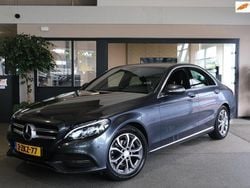 Grijs Gebruikt 2015 Mercedes C200 Prestige Sedan | € 14.950 (Eerlijke prijs)