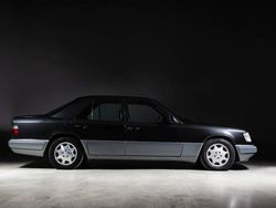 Zwart Gebruikt 1994 Mercedes E280 Sedan | € 14.900
