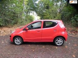 Rood Gebruikt 2010 Nissan Pixo Acenta Hatchback | € 3.450 (Iets duurder)