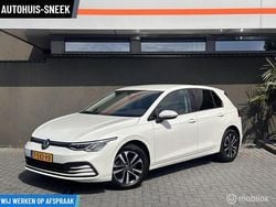 Wit Gebruikt 2021 VW Golf VIII Business Hatchback | € 17.450 (Goede deal)
