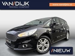 Zwart Gebruikt 2016 Ford S-MAX Trend MPV | € 12.940 (Goede deal)