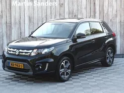 Zwart metallic Gebruikt 2017 Suzuki Vitara SUV | € 17.350 (Eerlijke prijs)