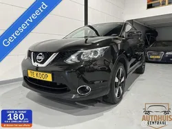 Zwart Gebruikt 2016 Nissan Qashqai N-Connecta SUV | € 10.940 (Goede deal)
