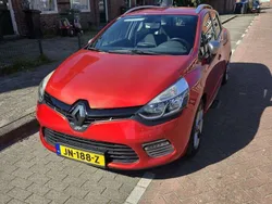 Rood Gebruikt 2013 Renault Clio GrandTour GT Stationwagen | € 7.949 (Eerlijke prijs)