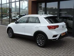 Wit Gebruikt 2020 VW T-Roc Business SUV | € 22.690 (Goede deal)