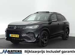 Zwart Nieuw 2025 VW Tiguan R-line Edition SUV | € 55.990 (Super prijs)