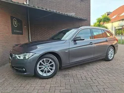 Grijs Gebruikt 2017 BMW 320 Executive Stationwagen | € 17.740 (Super prijs)