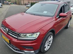 Rood Gebruikt 2017 VW Tiguan Highline SUV | € 14.999 (Super prijs)