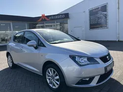 Grijs, metallic lak Gebruikt 2015 Seat Ibiza Style Hatchback | € 8.440 (Eerlijke prijs)