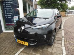 Zwart, metallic lak Gebruikt 2019 Renault Zoe Iconic Hatchback | € 14.950 (Duur)