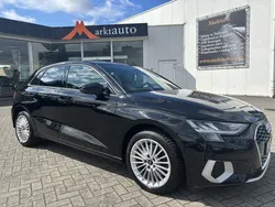 Zwart Gebruikt 2022 Audi A3 Sportback Advanced Hatchback | € 26.900 (Goede deal)