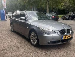Grijs Gebruikt 2006 BMW 530 Executive Stationwagen | € 3.400