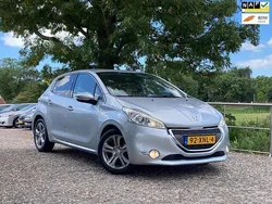 Grijs Gebruikt 2012 Peugeot 208 Griffe Hatchback | € 5.975 (Eerlijke prijs)