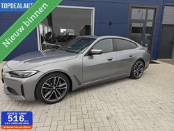 Grijs Gebruikt 2023 BMW i4 Executive Sedan | € 38.950 (Super prijs)