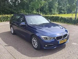Blauw Gebruikt 2018 BMW 318 Executive Stationwagen | € 15.000 (Iets duurder)