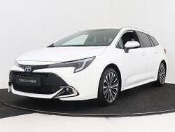 Wit Gebruikt 2024 Toyota Corolla Limited Stationwagen | € 29.945 (Eerlijke prijs)