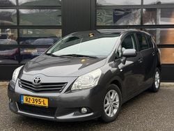 Grijs (metallic) Gebruikt 2010 Toyota Verso Comfort MPV | € 5.999 (Eerlijke prijs)