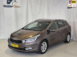 Bruin, metallic lak Gebruikt 2013 Kia Ceed Sportswagon Premium Stationwagen | € 9.799 (Eerlijke prijs)