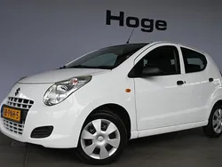 Wit, metallic lak Gebruikt 2011 Suzuki Alto Comfort+ Hatchback | € 3.940 (Eerlijke prijs)