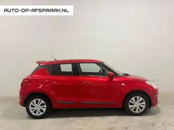 Rood Gebruikt 2019 Suzuki Swift Comfort Hatchback | € 11.888 (Goede deal)