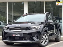 Zwart Gebruikt 2022 Kia Stonic SUV | € 17.890 (Eerlijke prijs)