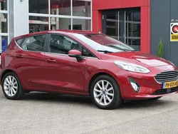 Rood Gebruikt 2017 Ford Fiesta Titanium Hatchback | € 11.400 (Eerlijke prijs)
