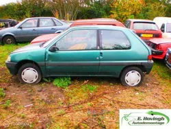 Groen Gebruikt 1995 Peugeot 106 Hatchback | € 500