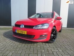 Rood Gebruikt 2015 VW Golf VII Edition Stationwagen | € 5.950 (Goede deal)
