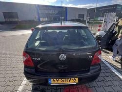Zwart Gebruikt 2001 VW Polo Hatchback | € 950 (Eerlijke prijs)
