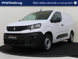 Wit Gebruikt 2023 Peugeot Partner S MPV | € 15.925 (Iets duurder)