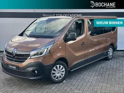 Brun cuivre (cnh) Gebruikt 2021 Renault Trafic Zen Van | € 35.900