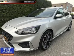 Grijs Gebruikt 2021 Ford Focus Business Edition Hatchback | € 14.950 (Eerlijke prijs)
