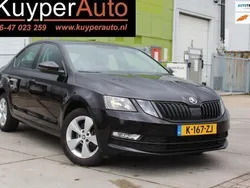 Zwart, metallic lak Gebruikt 2019 Skoda Octavia Business Line Hatchback | € 18.450 (Eerlijke prijs)
