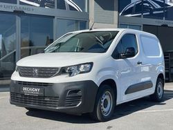 Wit Gebruikt 2022 Peugeot Partner Van | € 17.975 (Iets duurder)
