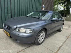 Grijs Gebruikt 2003 Volvo S60 Sedan | € 2.250 (Eerlijke prijs)