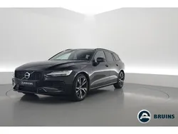 Zwart Gebruikt 2022 Volvo V60 R-Design Stationwagen | € 40.900 (Eerlijke prijs)